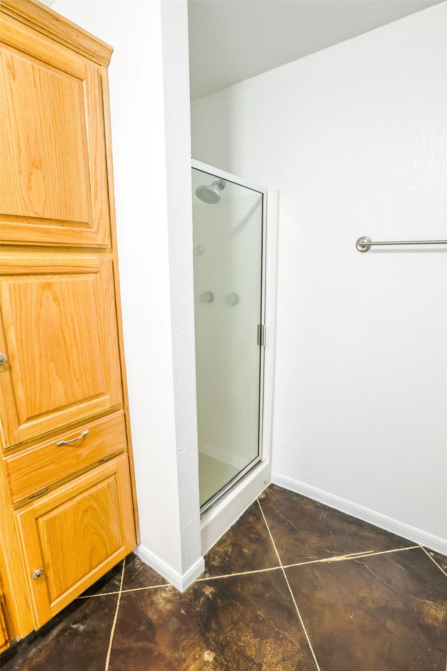 1727 Lcr 124 Mount Calm TX 76673