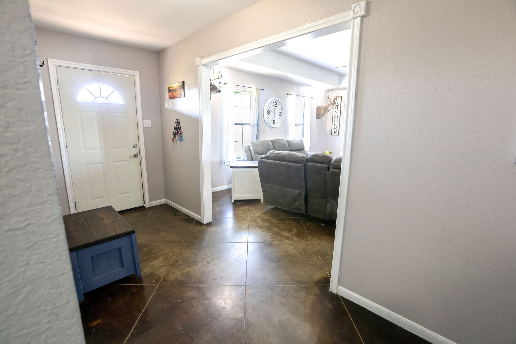 1727 Lcr 124 Mount Calm TX 76673