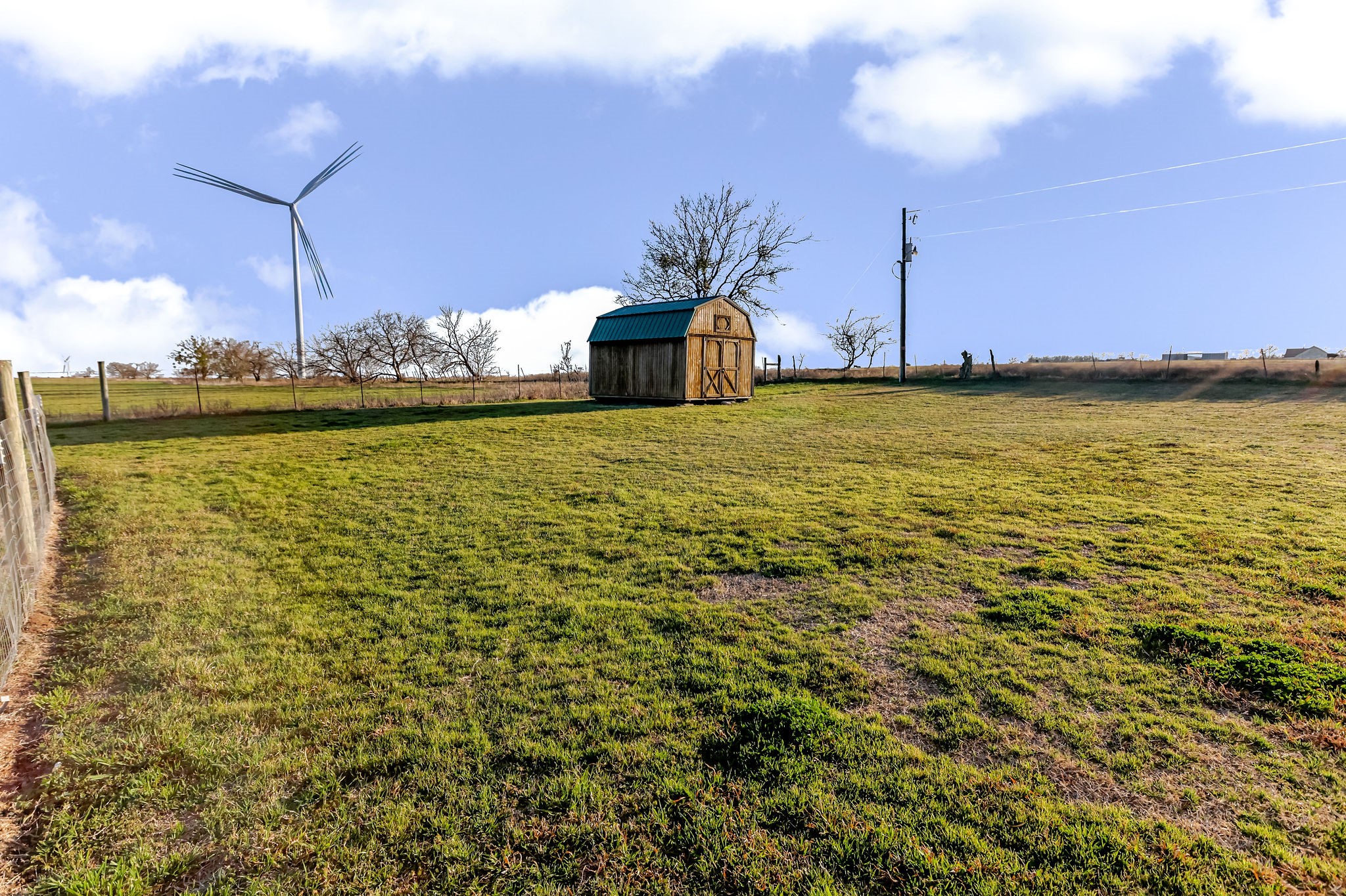 1727 Lcr 124 Mount Calm TX 76673