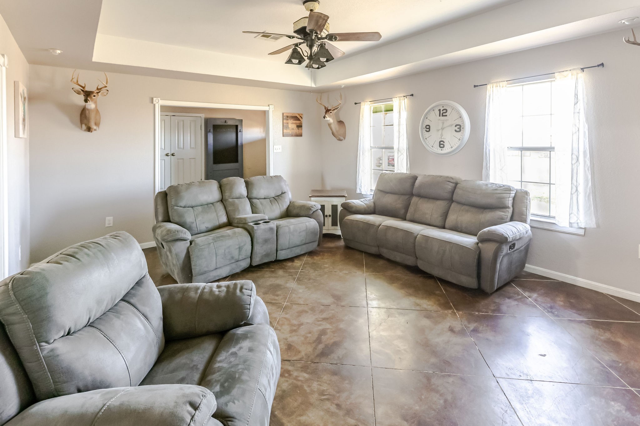 1727 Lcr 124 Mount Calm TX 76673
