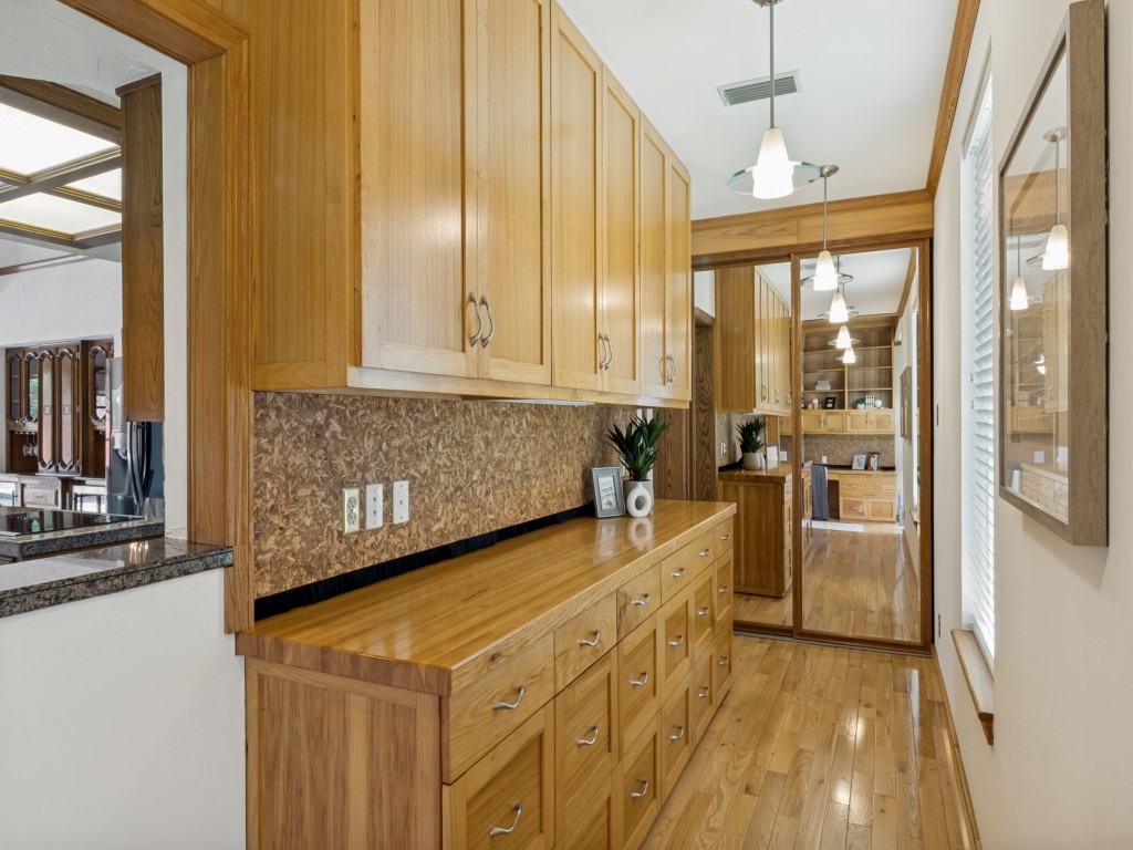 9502 Moss Haven Drive Dallas TX 75231