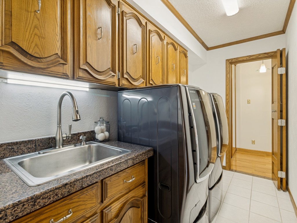 9502 Moss Haven Drive Dallas TX 75231