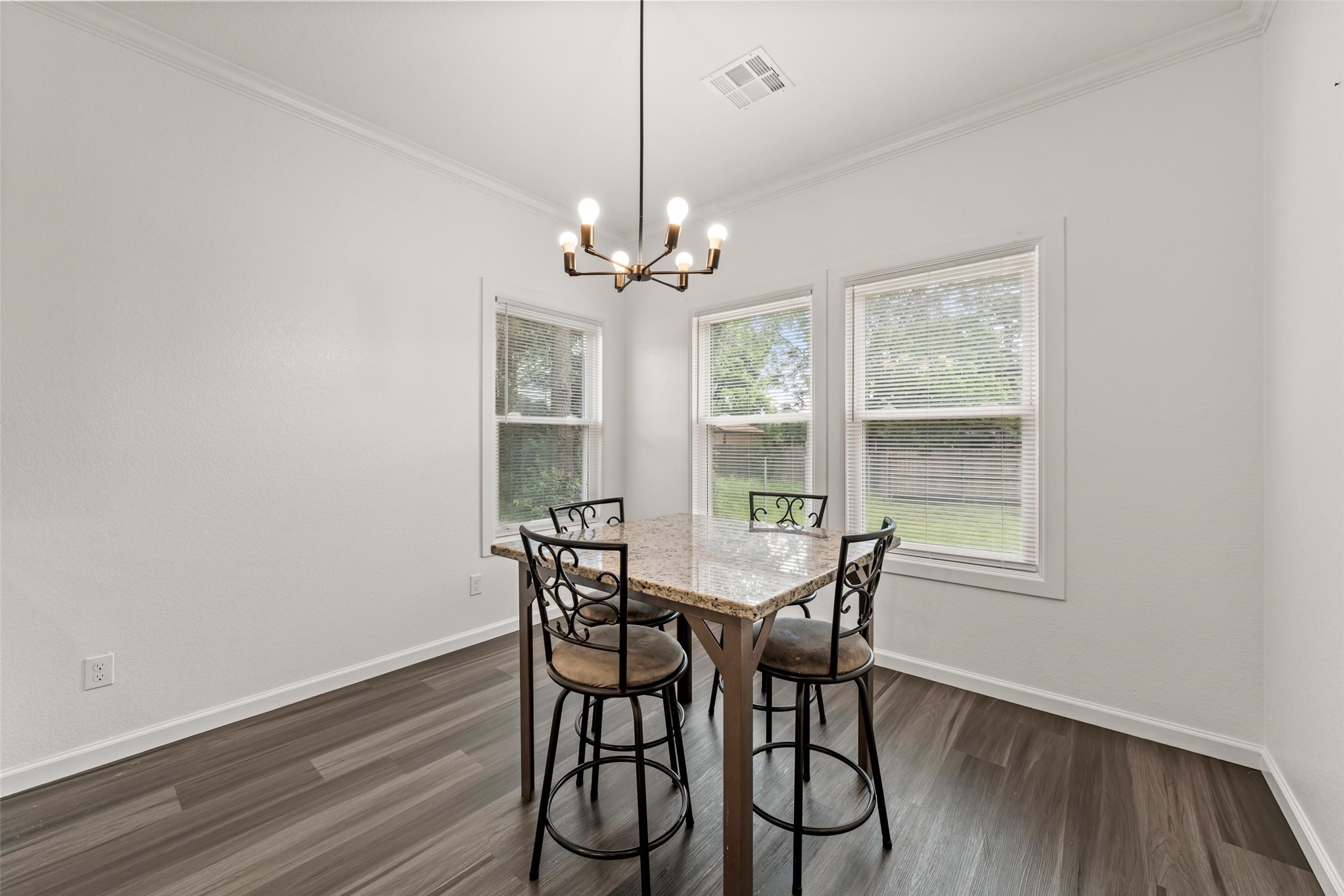 2305 Los Arboles Lane Waco TX 76711