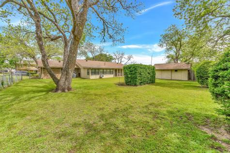 810 Hilltop Drive Weatherford TX 76086