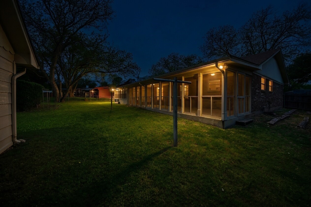 810 Hilltop Drive Weatherford TX 76086