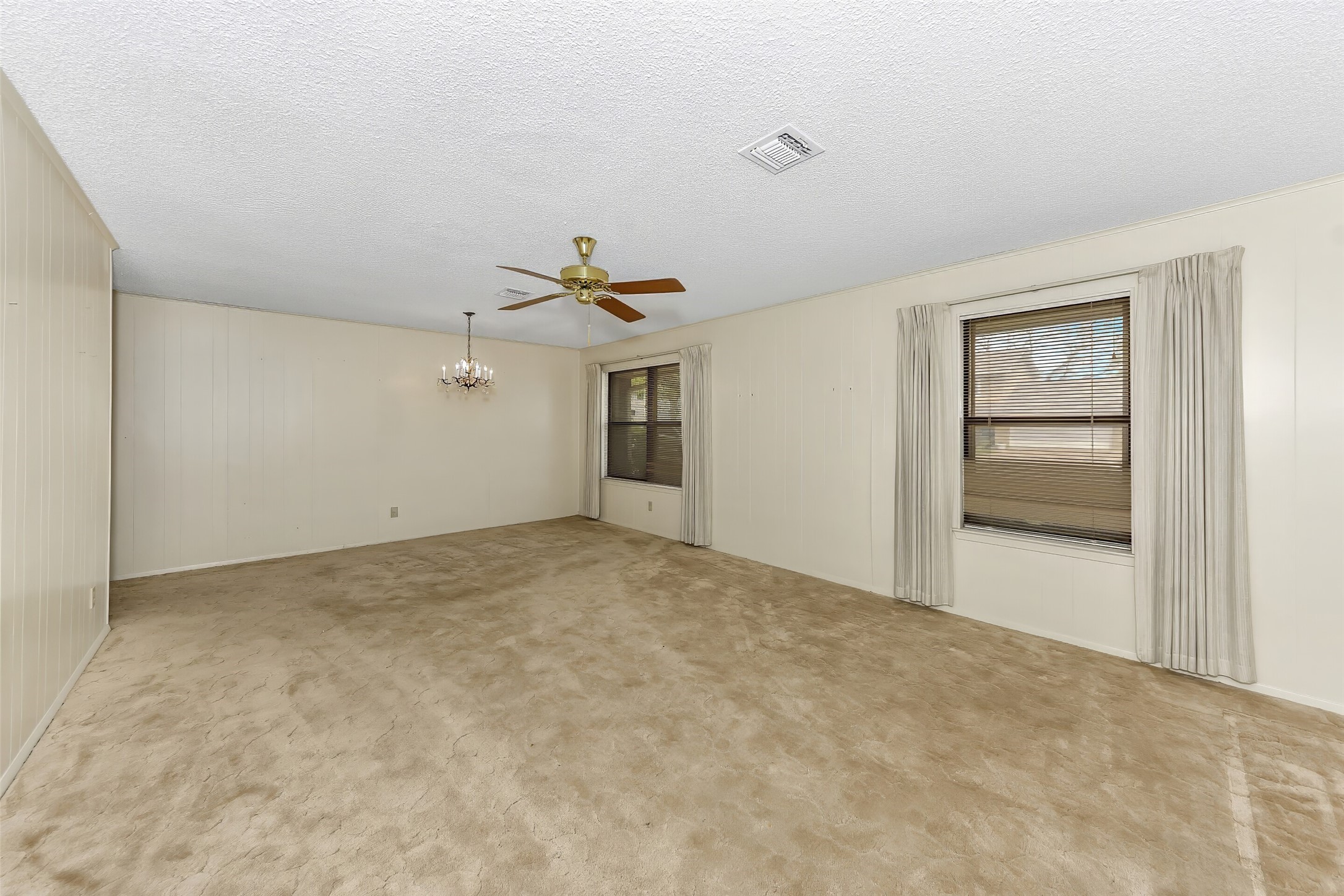 810 Hilltop Drive Weatherford TX 76086
