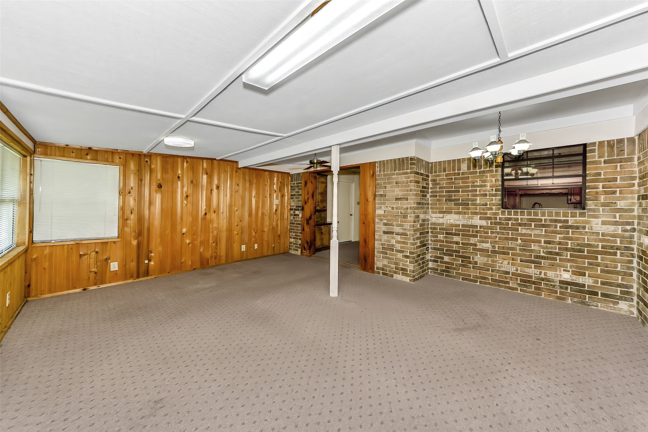 810 Hilltop Drive Weatherford TX 76086