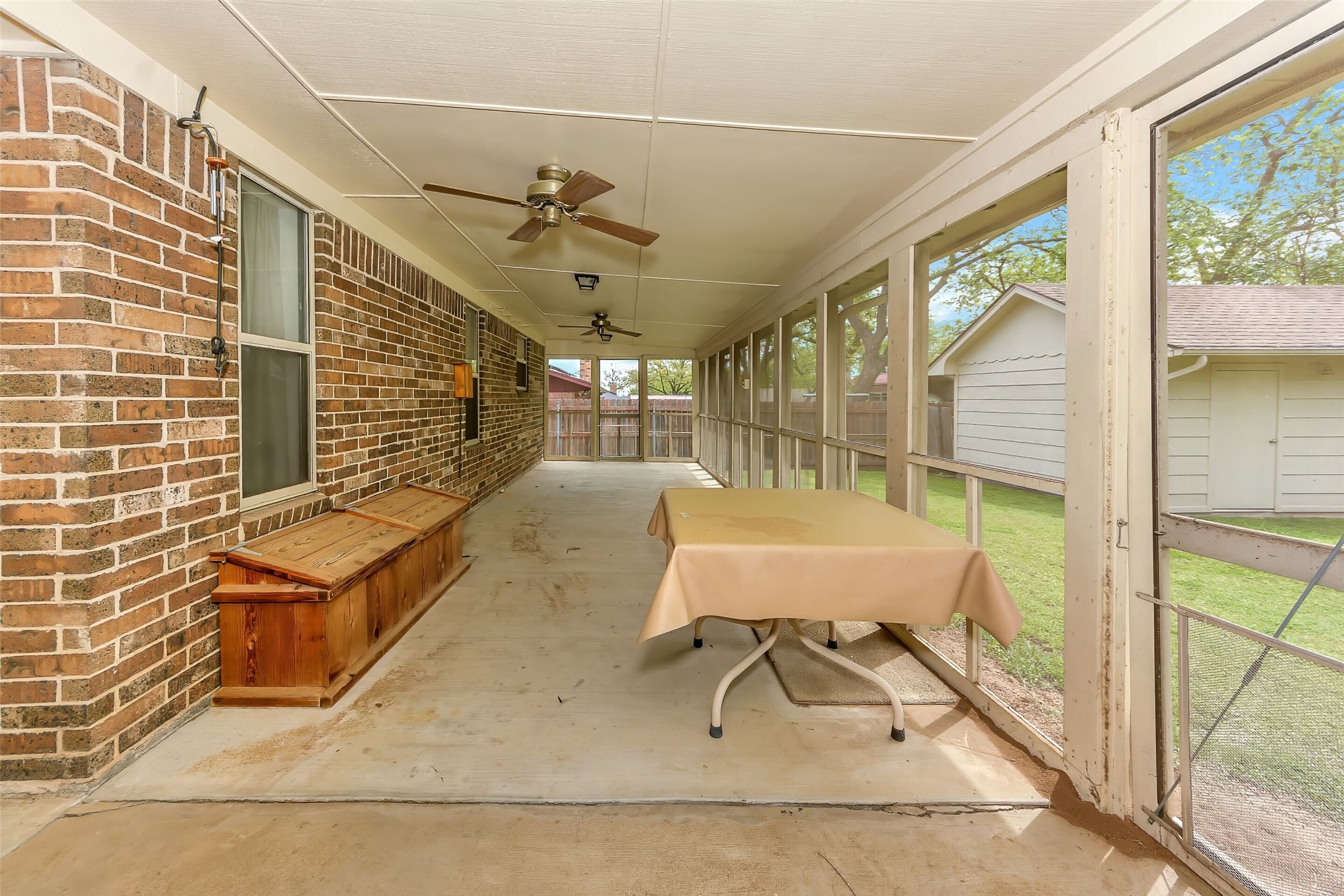 810 Hilltop Drive Weatherford TX 76086