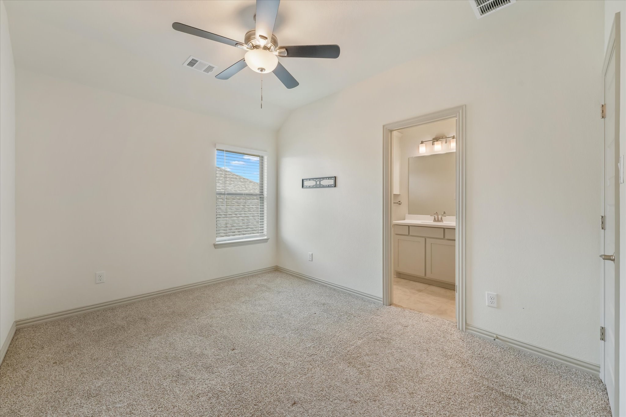 3208 Heathrow Road Mesquite TX 75181