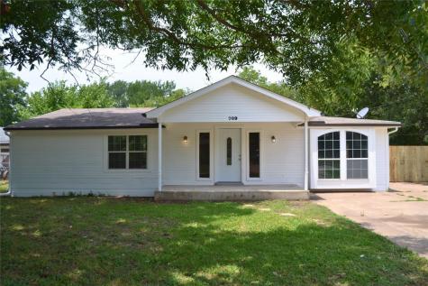 709 Woodlea Lane Kennedale TX 76060