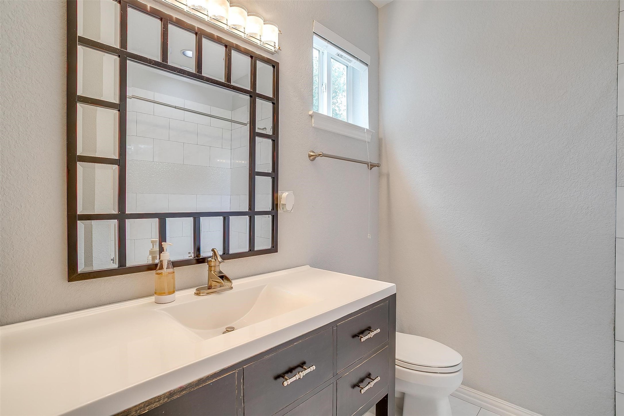 11972 Younger Court Azle TX 76020