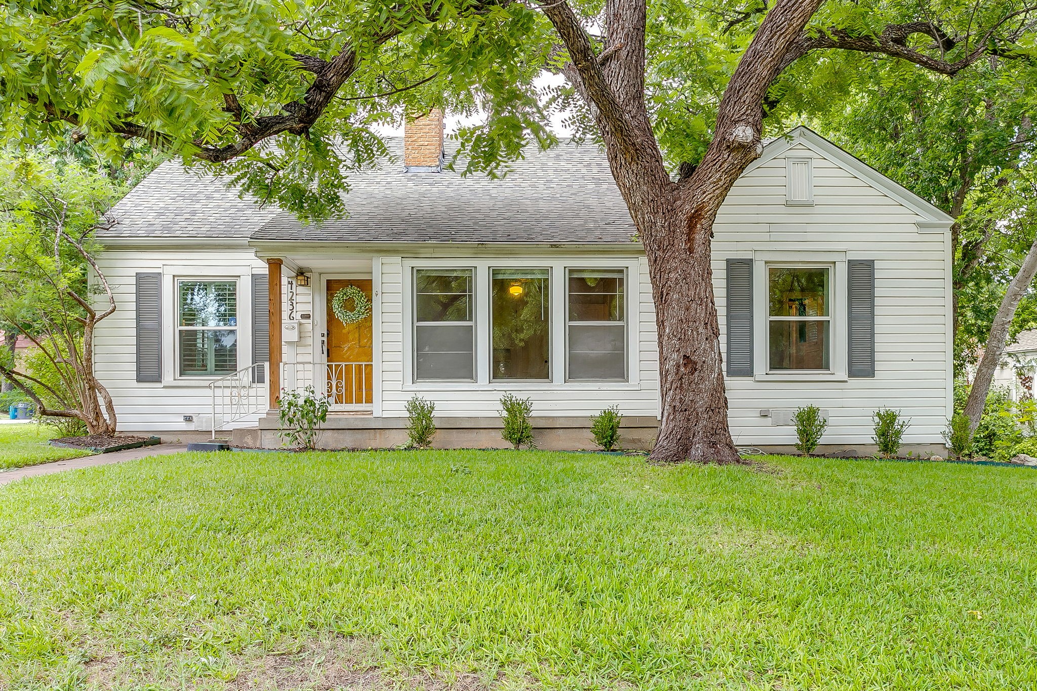 4236 Calmont Avenue Fort Worth TX 76107