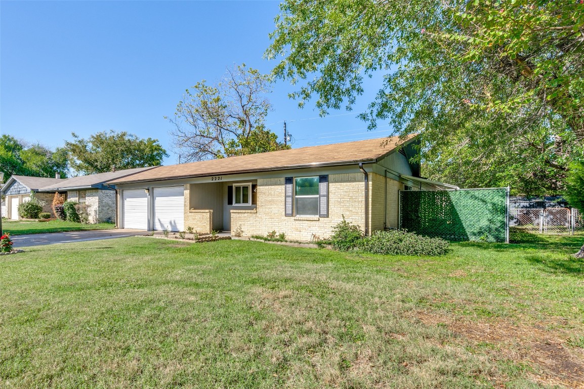 2221 Kevin Court Irving TX 75060
