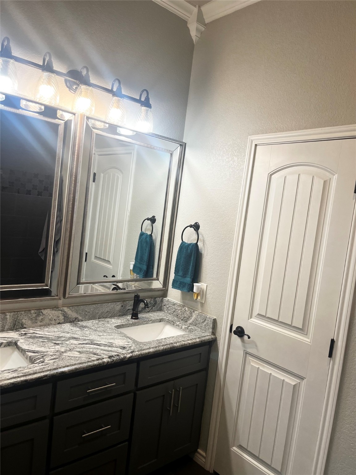 706 E Palestine Mexia TX 76667