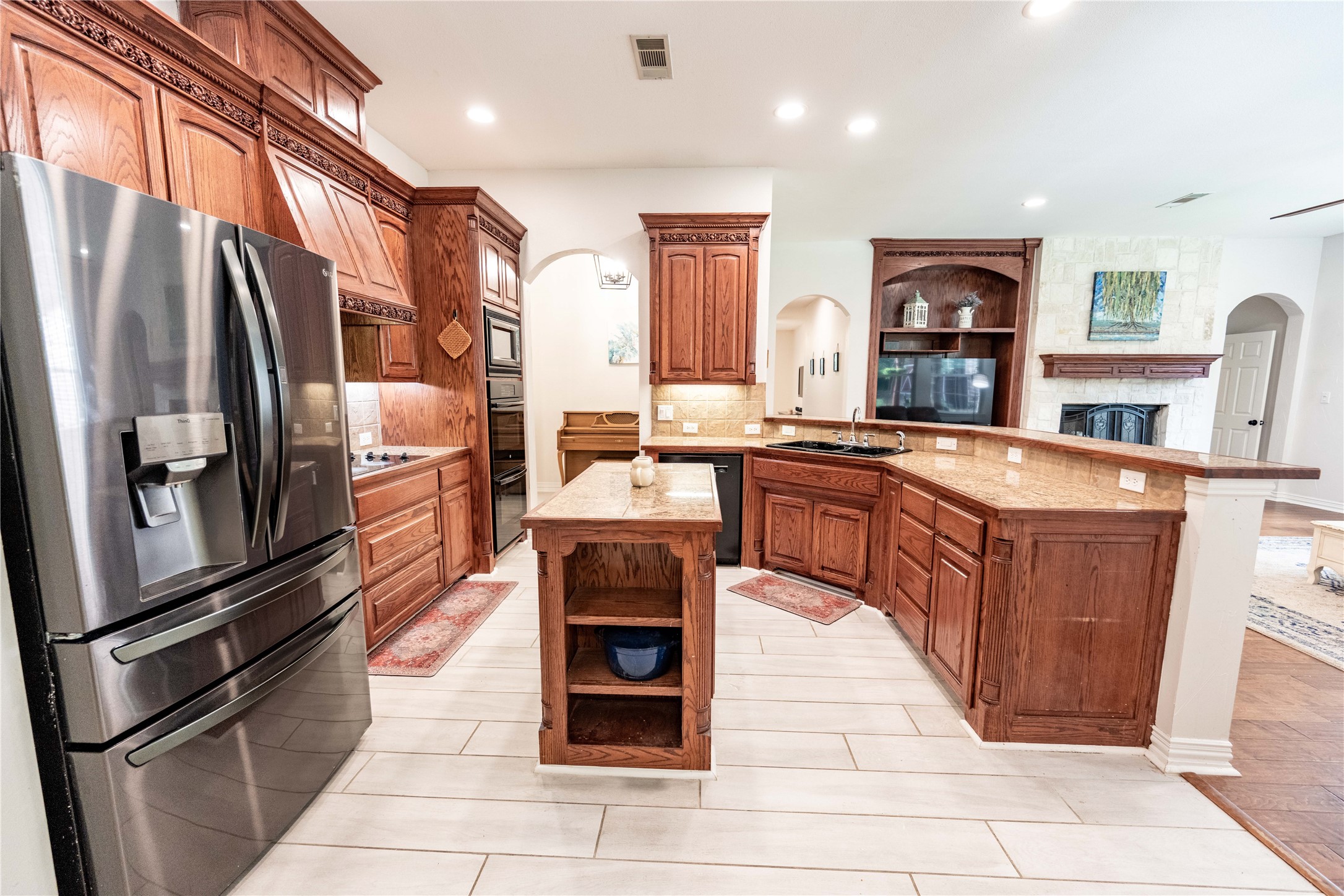735 Sleepy Hollow Lane Valley View TX 76272