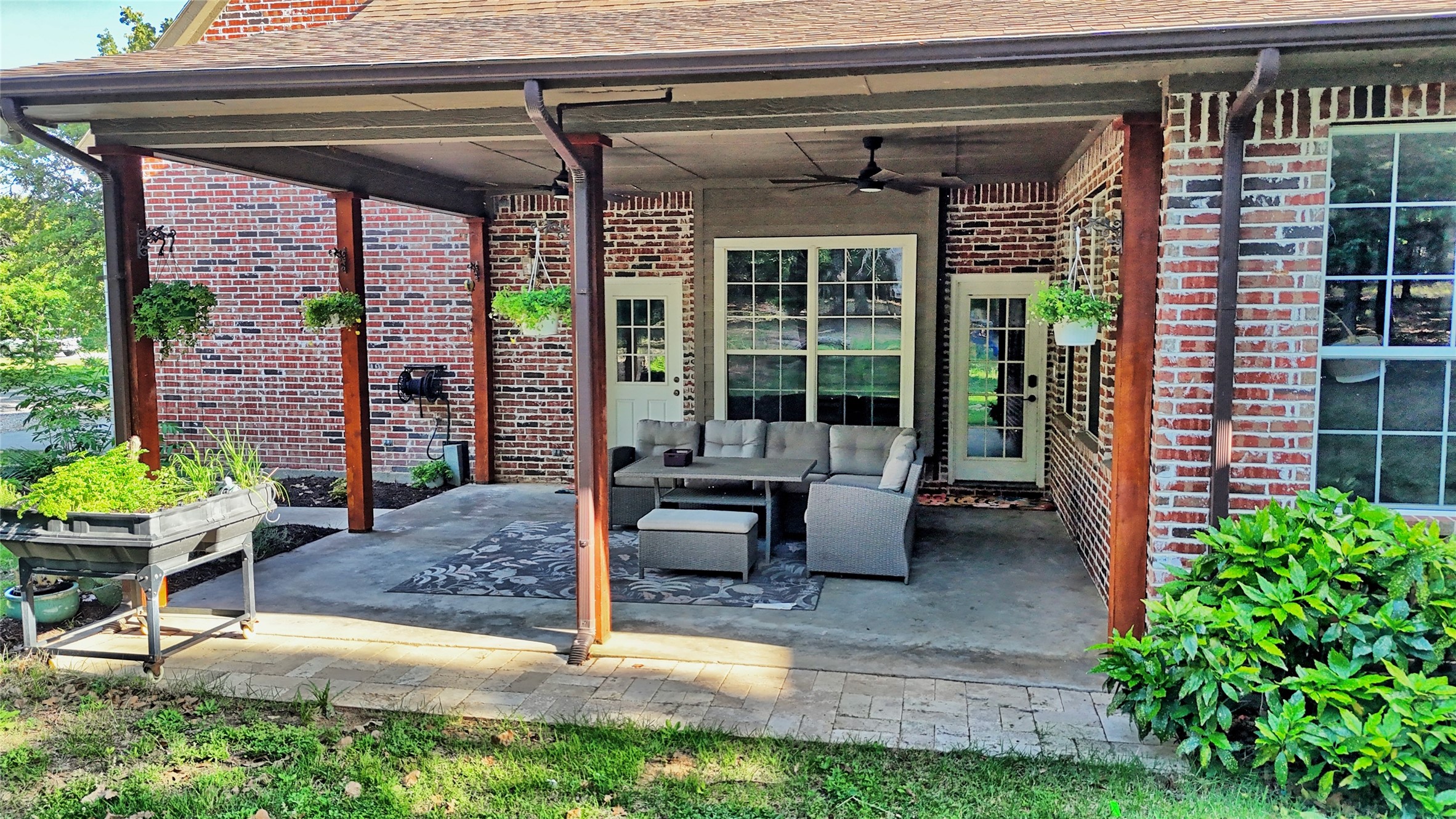 735 Sleepy Hollow Lane Valley View TX 76272
