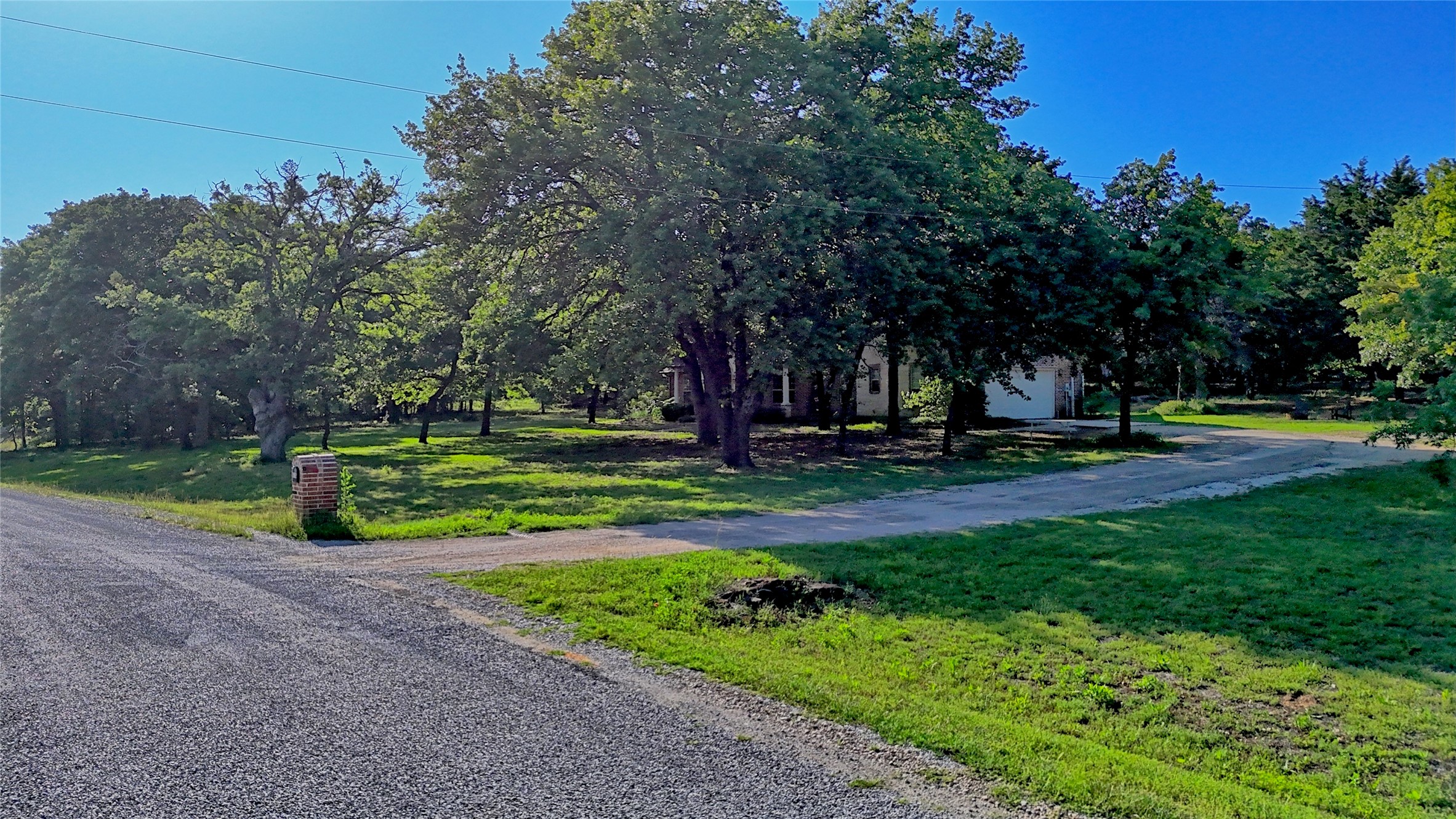 735 Sleepy Hollow Lane Valley View TX 76272