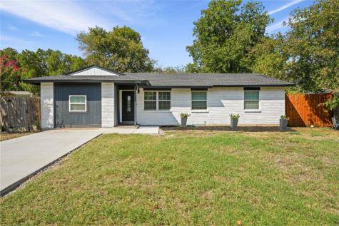 2103 Brookshire Street Arlington TX 76010