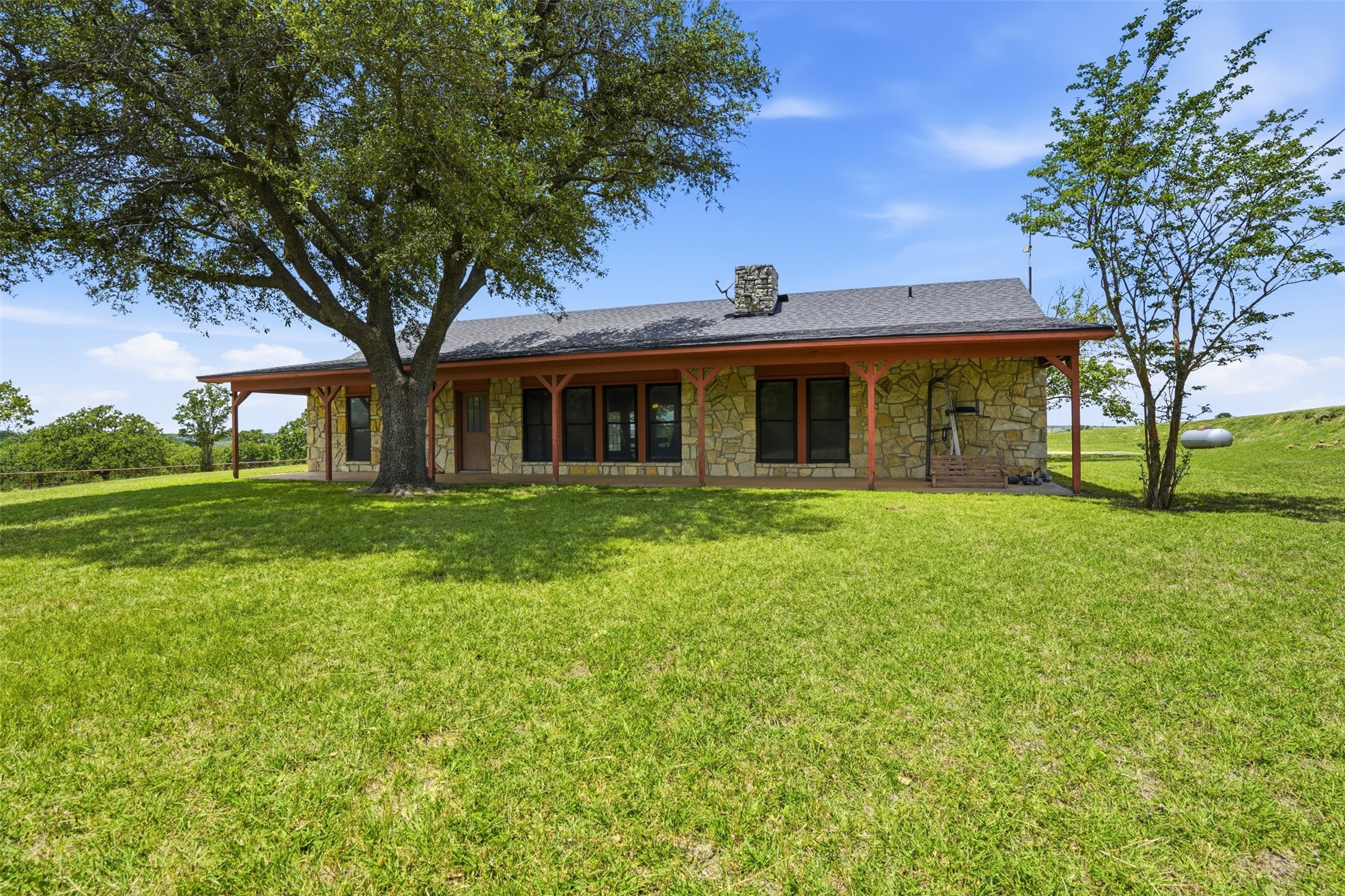573 County Road 3592 Paradise TX 76073