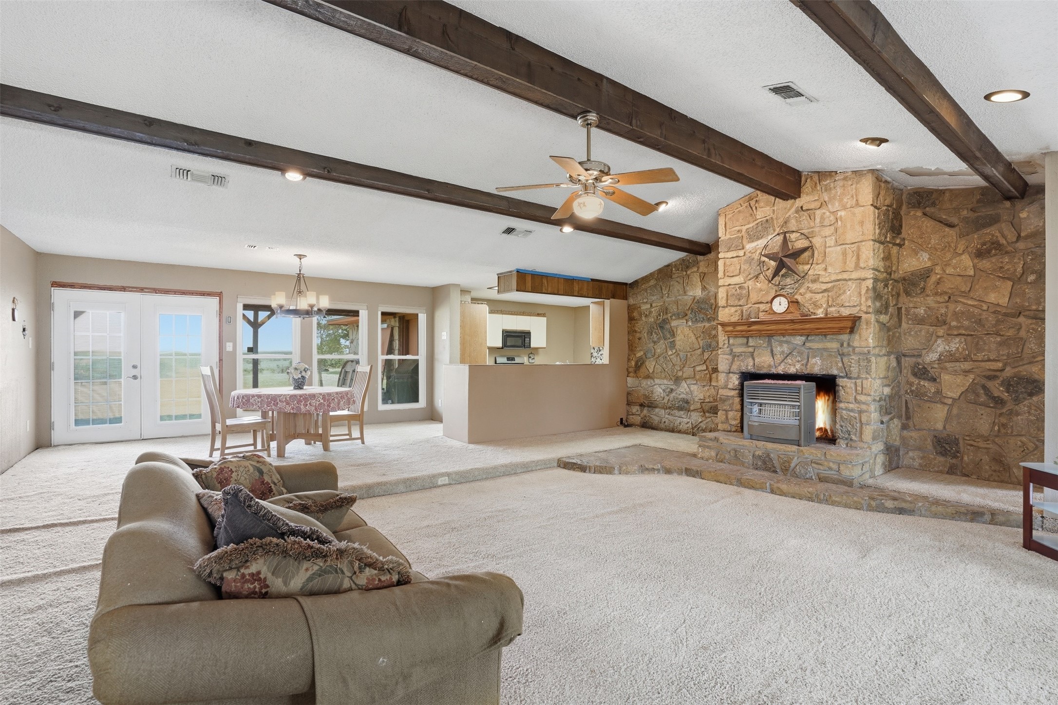 573 County Road 3592 Paradise TX 76073
