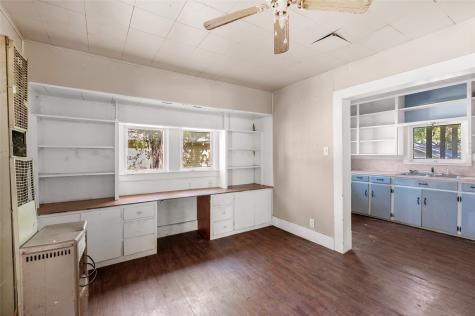 1109 W Crawford Street Denison TX 75020