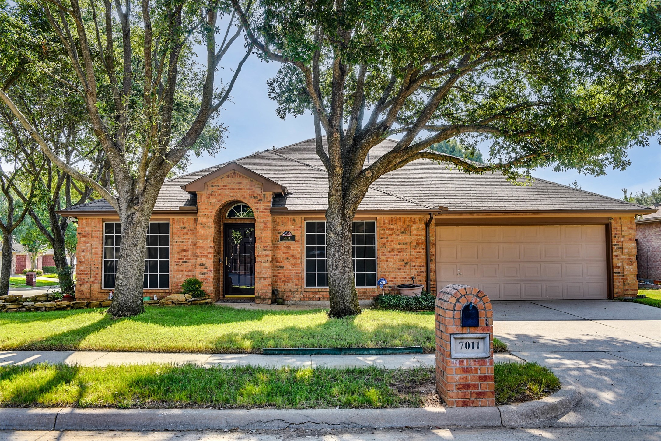 7011 Park Green Drive Arlington TX 76001