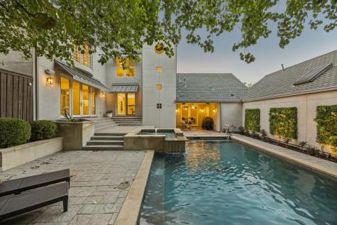 7030 Blackwood Drive Dallas TX 75231