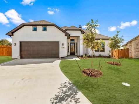 1205 Bear Creek Avenue Weatherford TX 76086