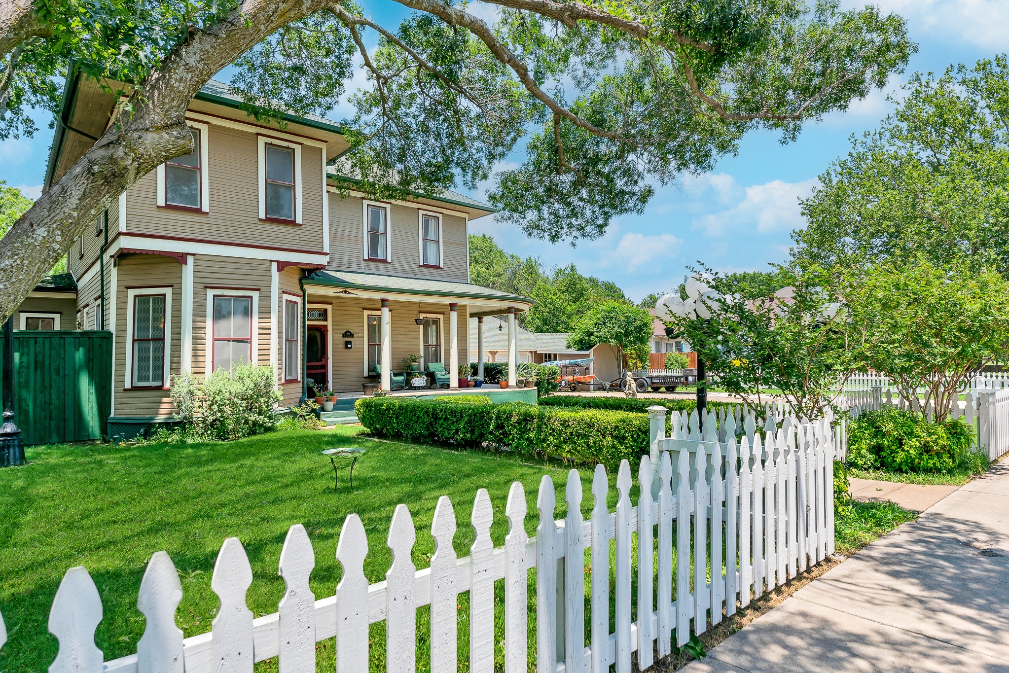 414 W Columbia Street Weatherford TX 76086