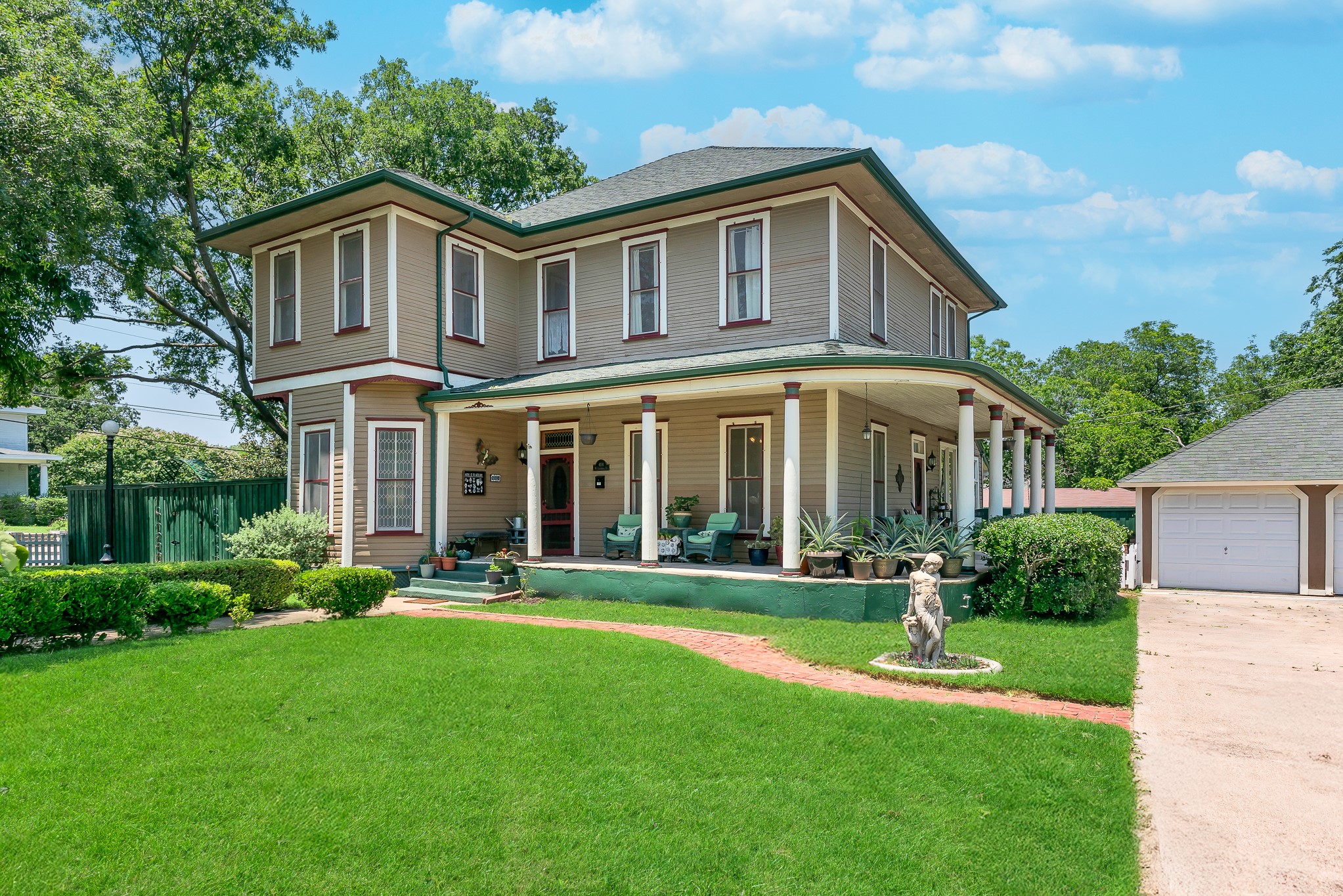 414 W Columbia Street Weatherford TX 76086