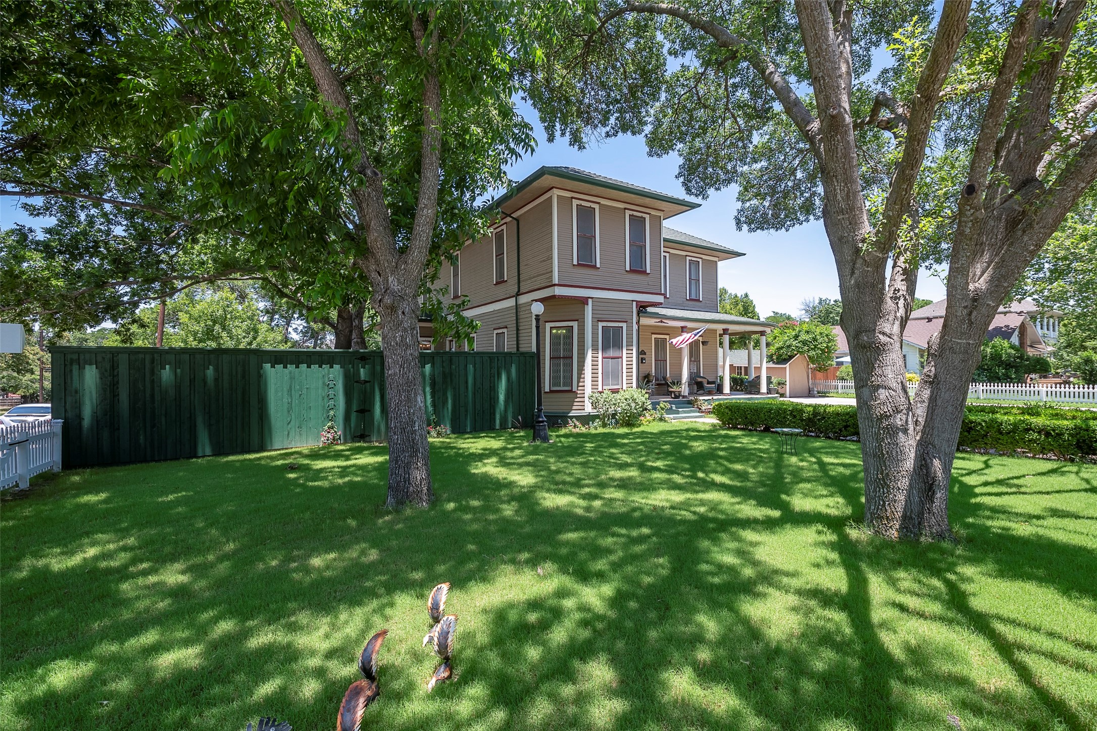 414 W Columbia Street Weatherford TX 76086