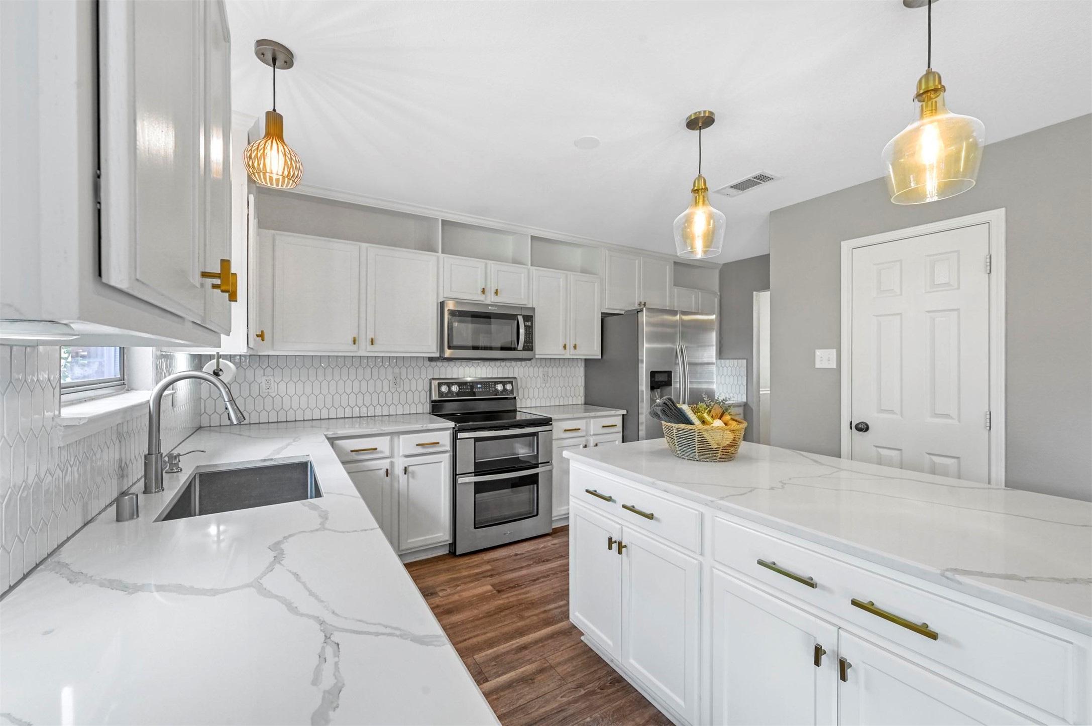 1516 Sequoia Grove Lane Lewisville TX 75067