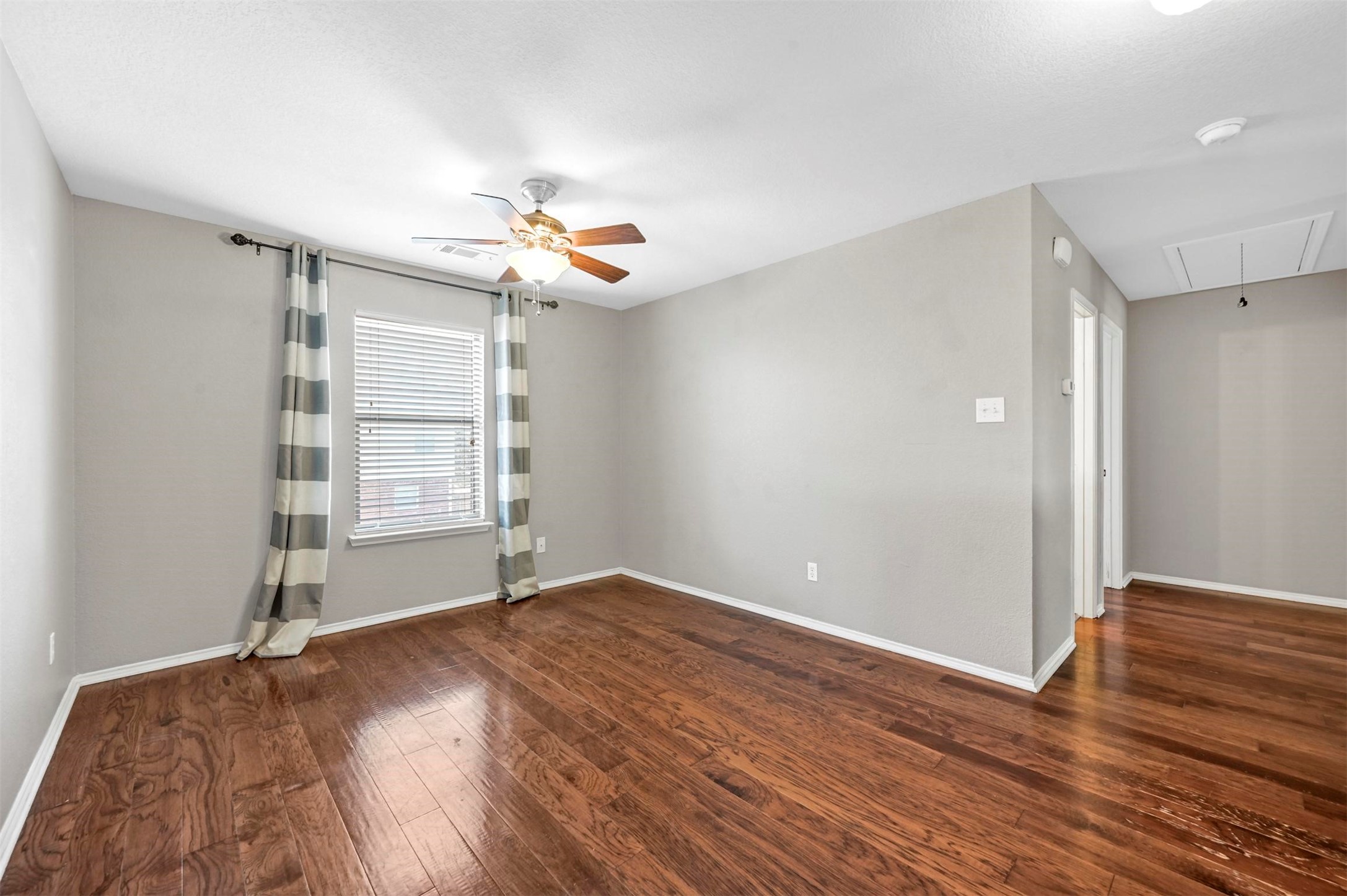 1516 Sequoia Grove Lane Lewisville TX 75067