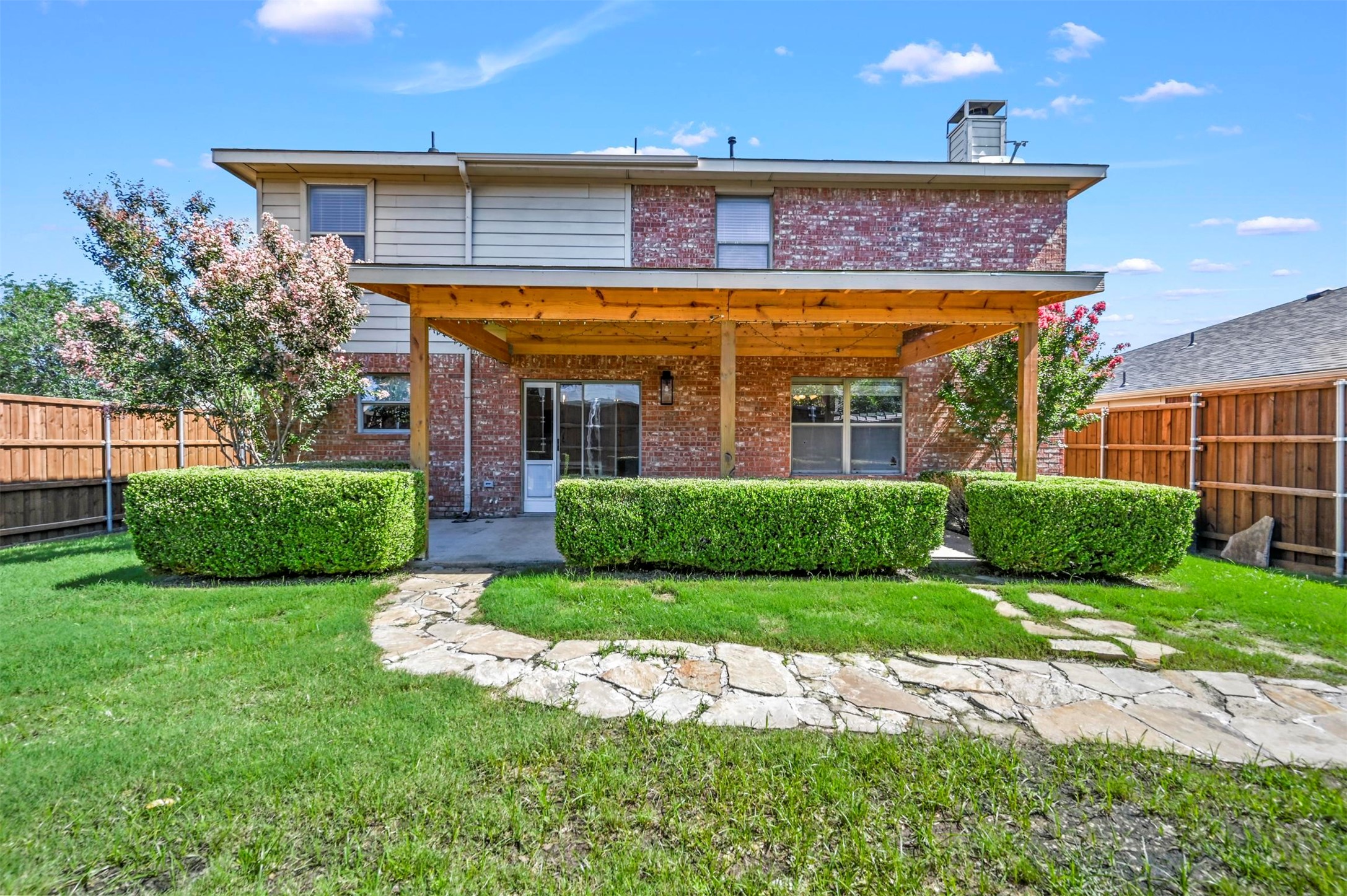 1516 Sequoia Grove Lane Lewisville TX 75067