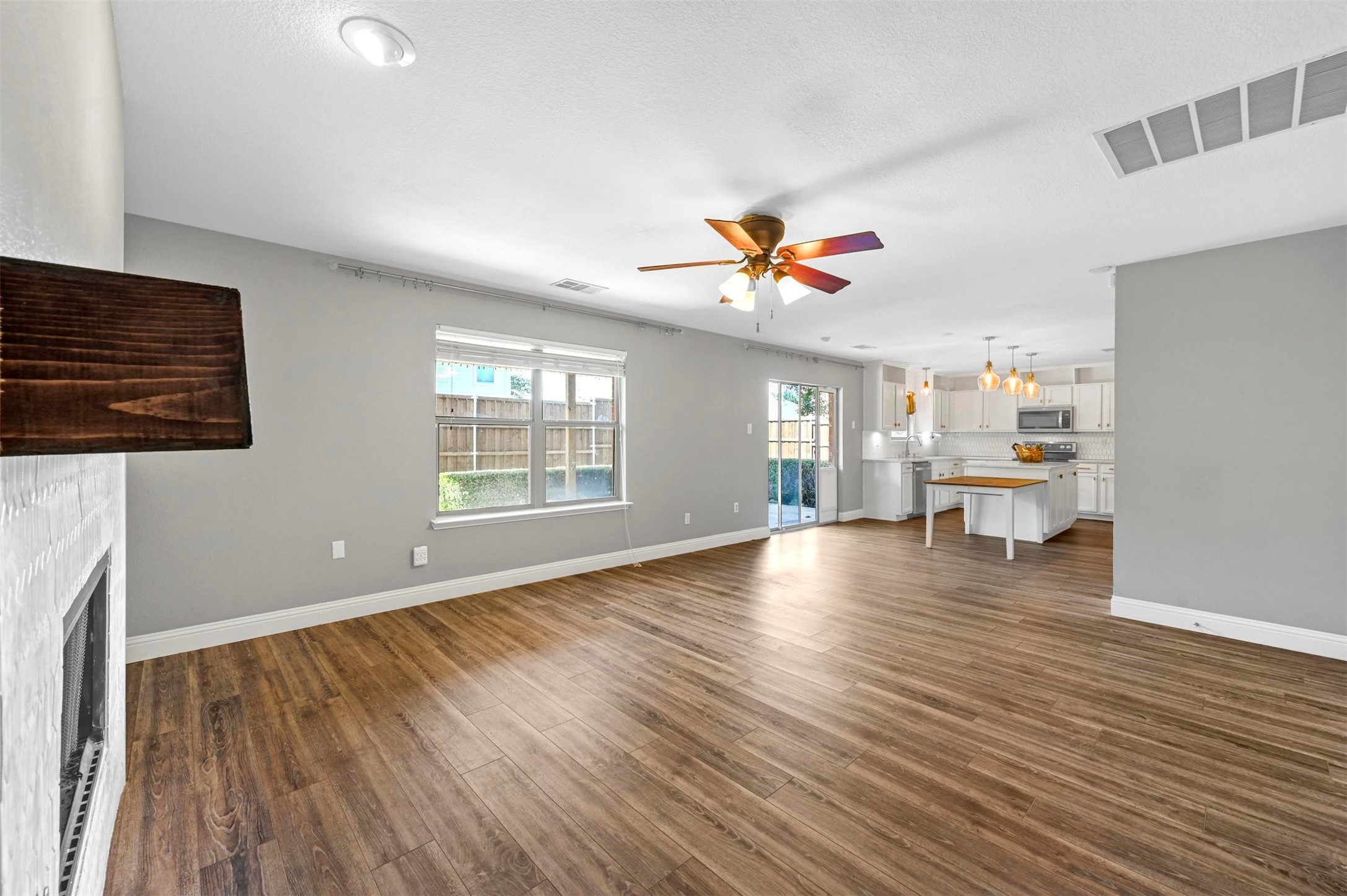 1516 Sequoia Grove Lane Lewisville TX 75067