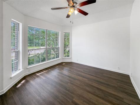 2516 Fairway View Drive Burleson TX 76028