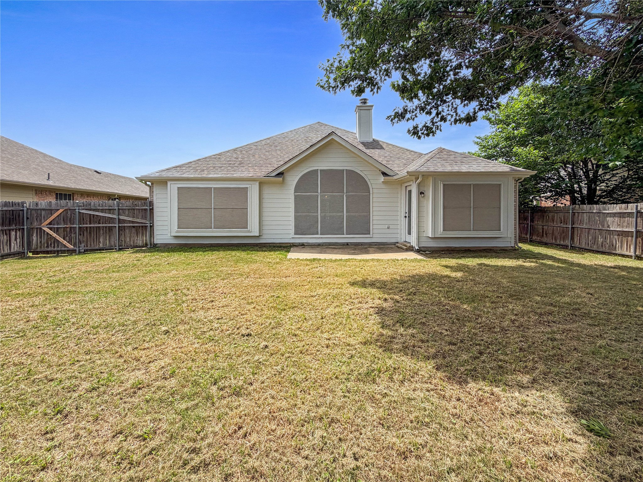2516 Fairway View Drive Burleson TX 76028