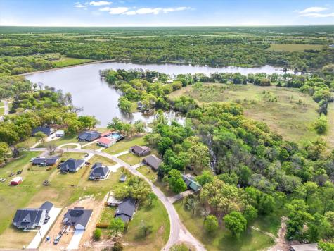 190 Westshore Drive Wills Point TX 75169