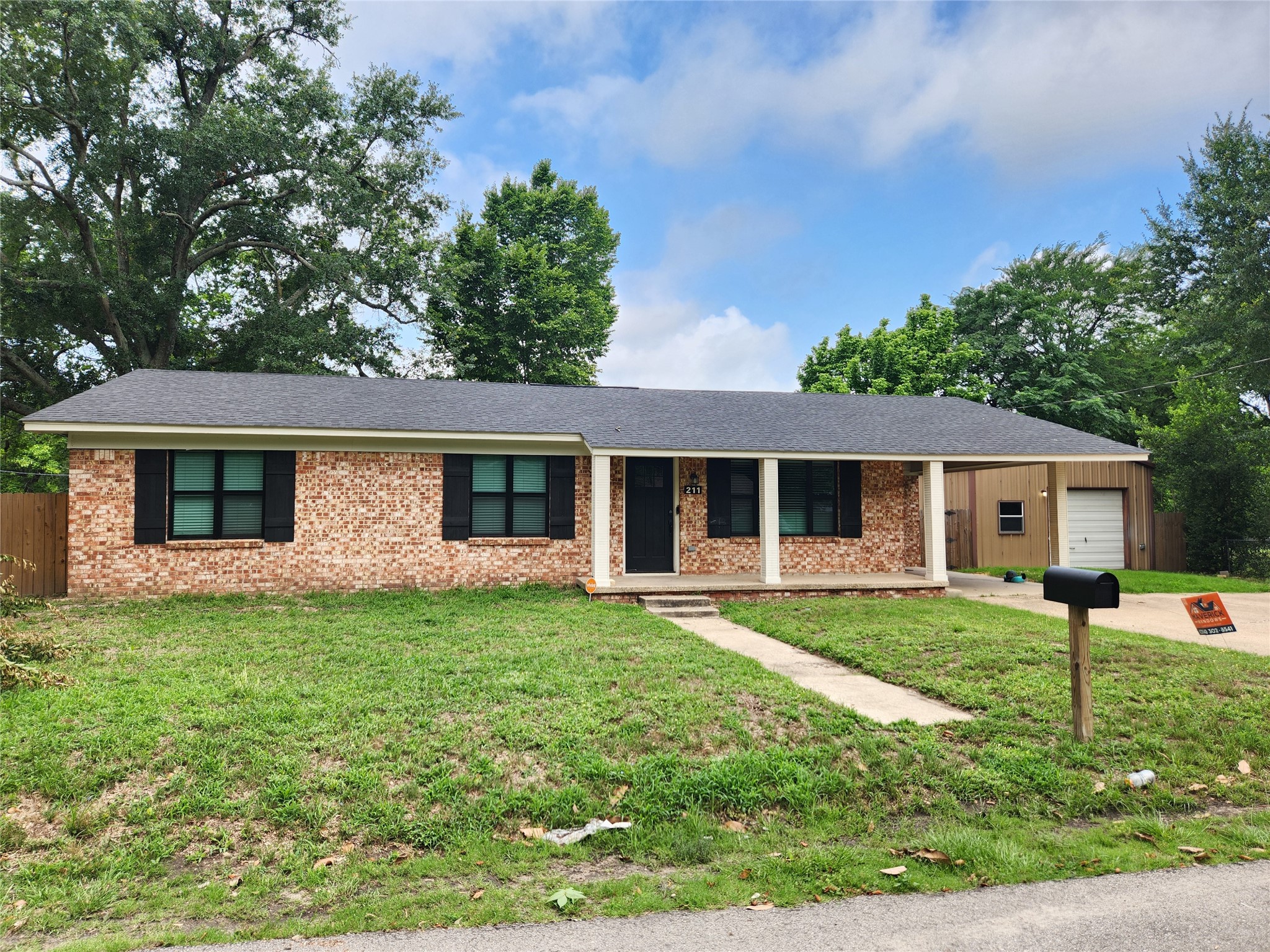 211 Betts Drive Lindale TX 75771