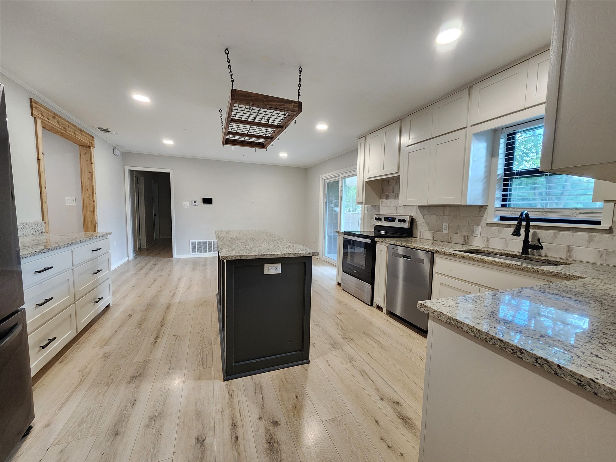 211 Betts Drive Lindale TX 75771