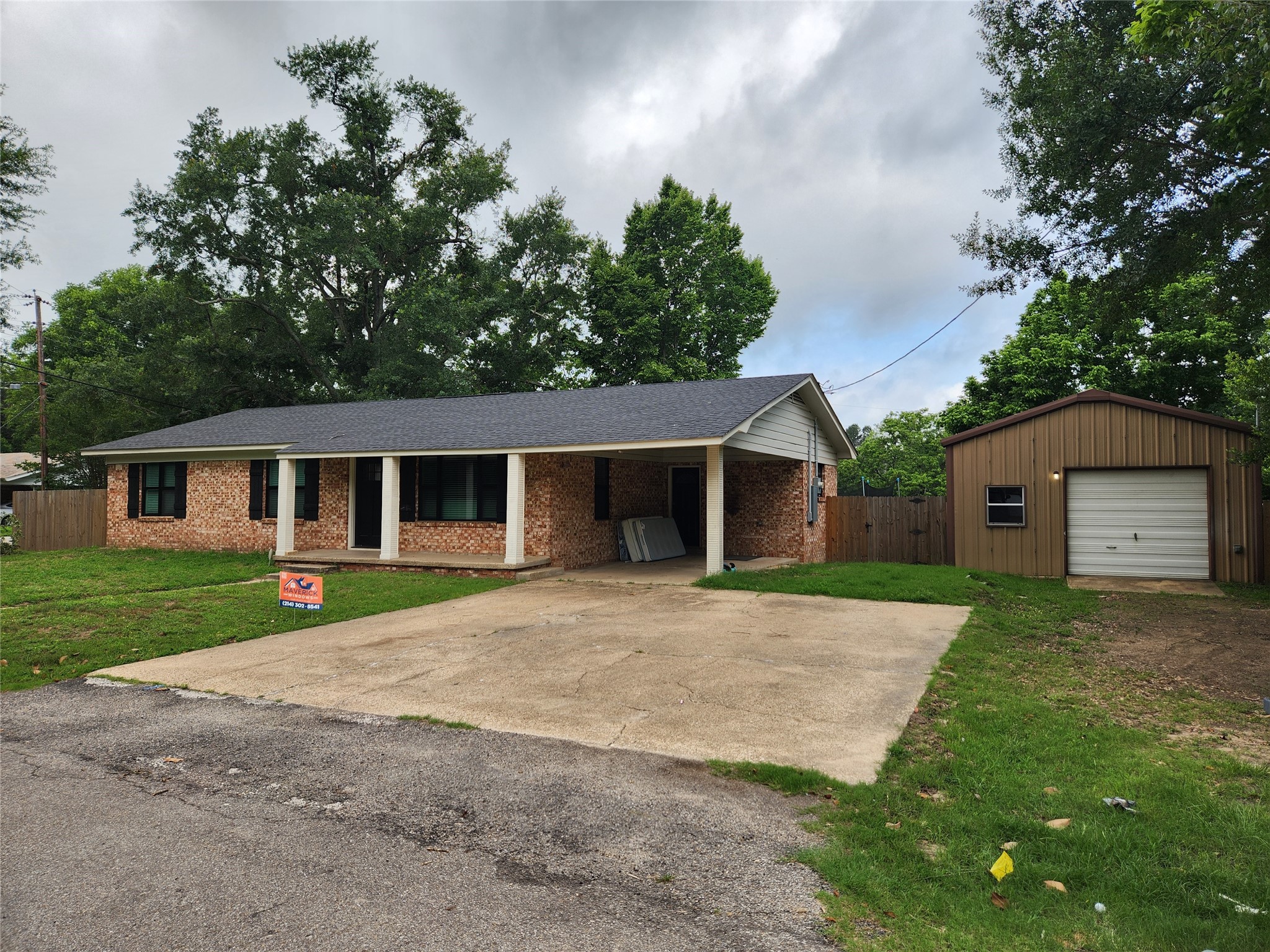 211 Betts Drive Lindale TX 75771