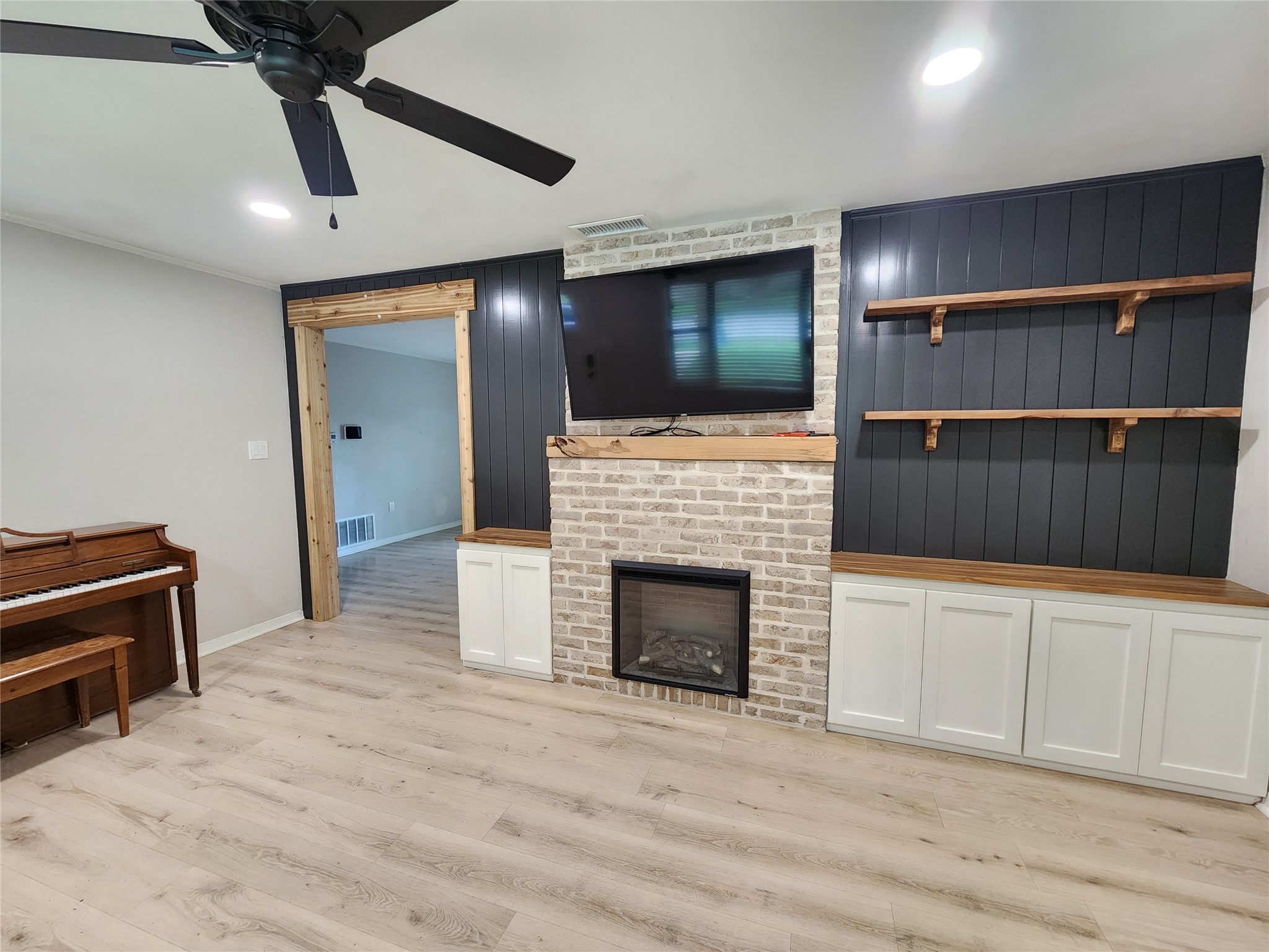 211 Betts Drive Lindale TX 75771