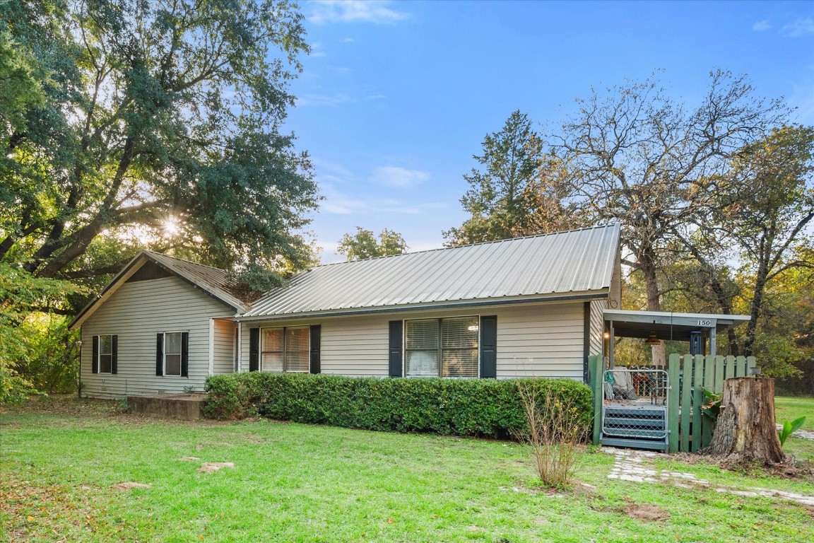 150 Oak Trail Street Mabank TX 75156