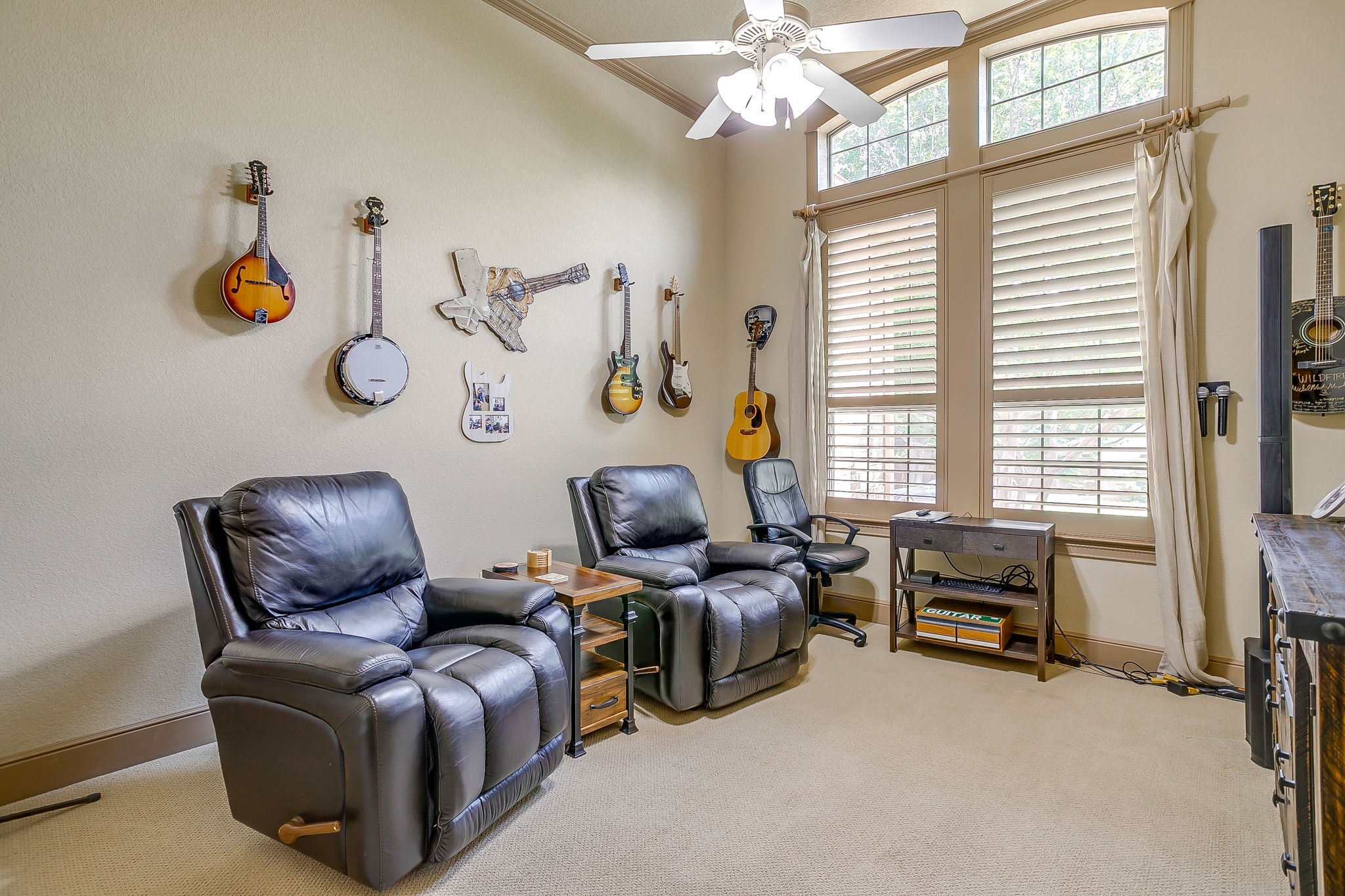 216 Williamsburg Lane Ovilla TX 75154