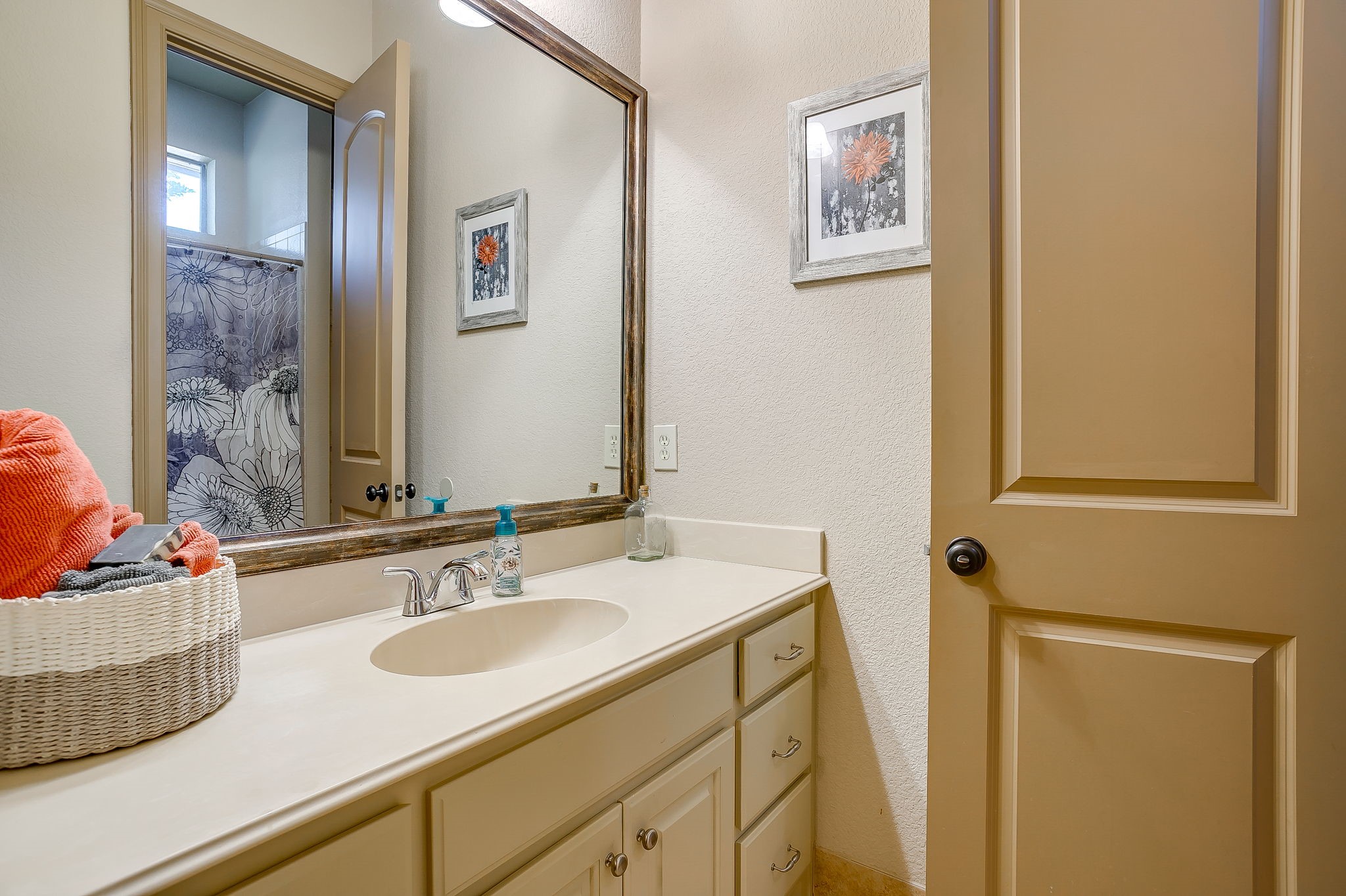 216 Williamsburg Lane Ovilla TX 75154
