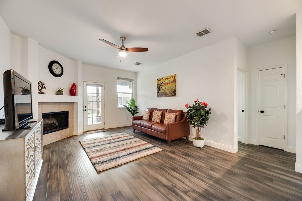2025 Apple Drive Little Elm TX 75068