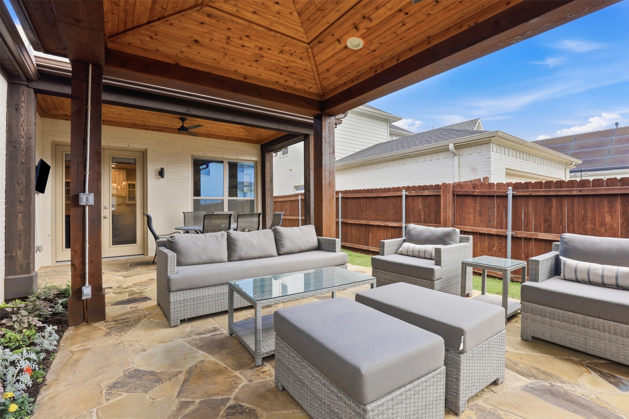 527 Trailrider Road Fort Worth TX 76114