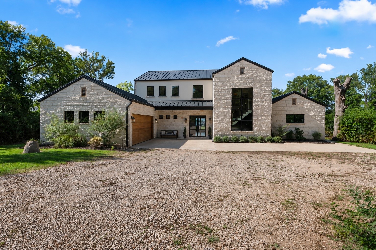 111 Sun Valley Mabank TX 75147