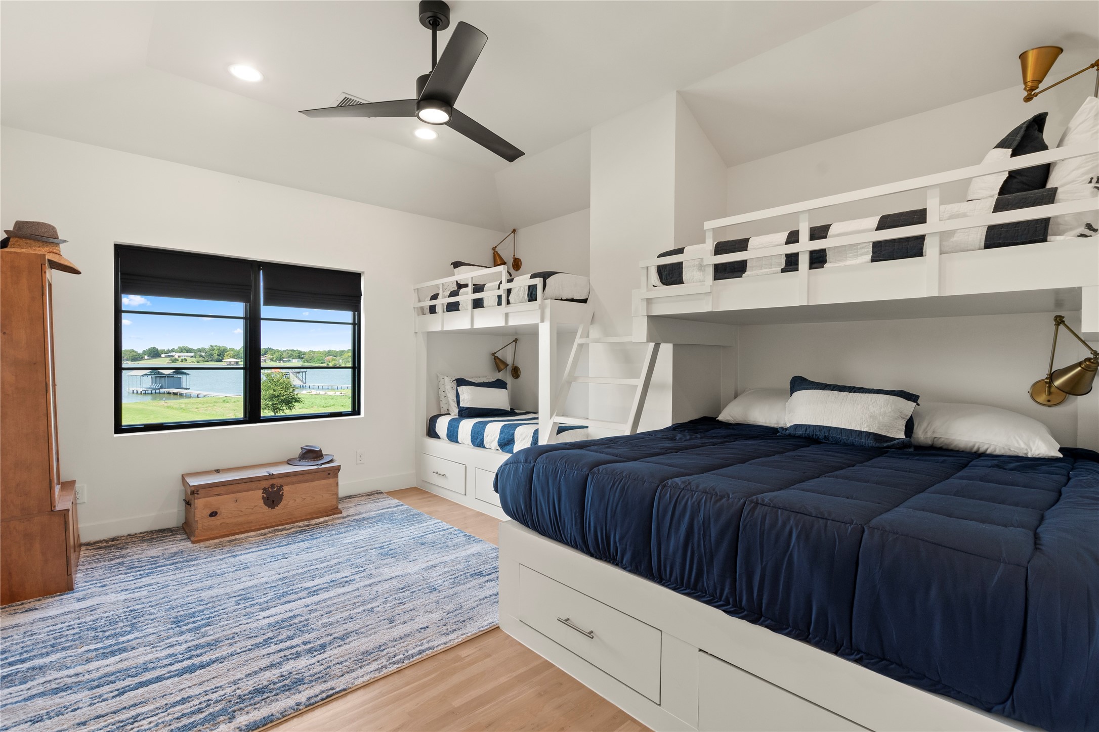 111 Sun Valley Mabank TX 75147
