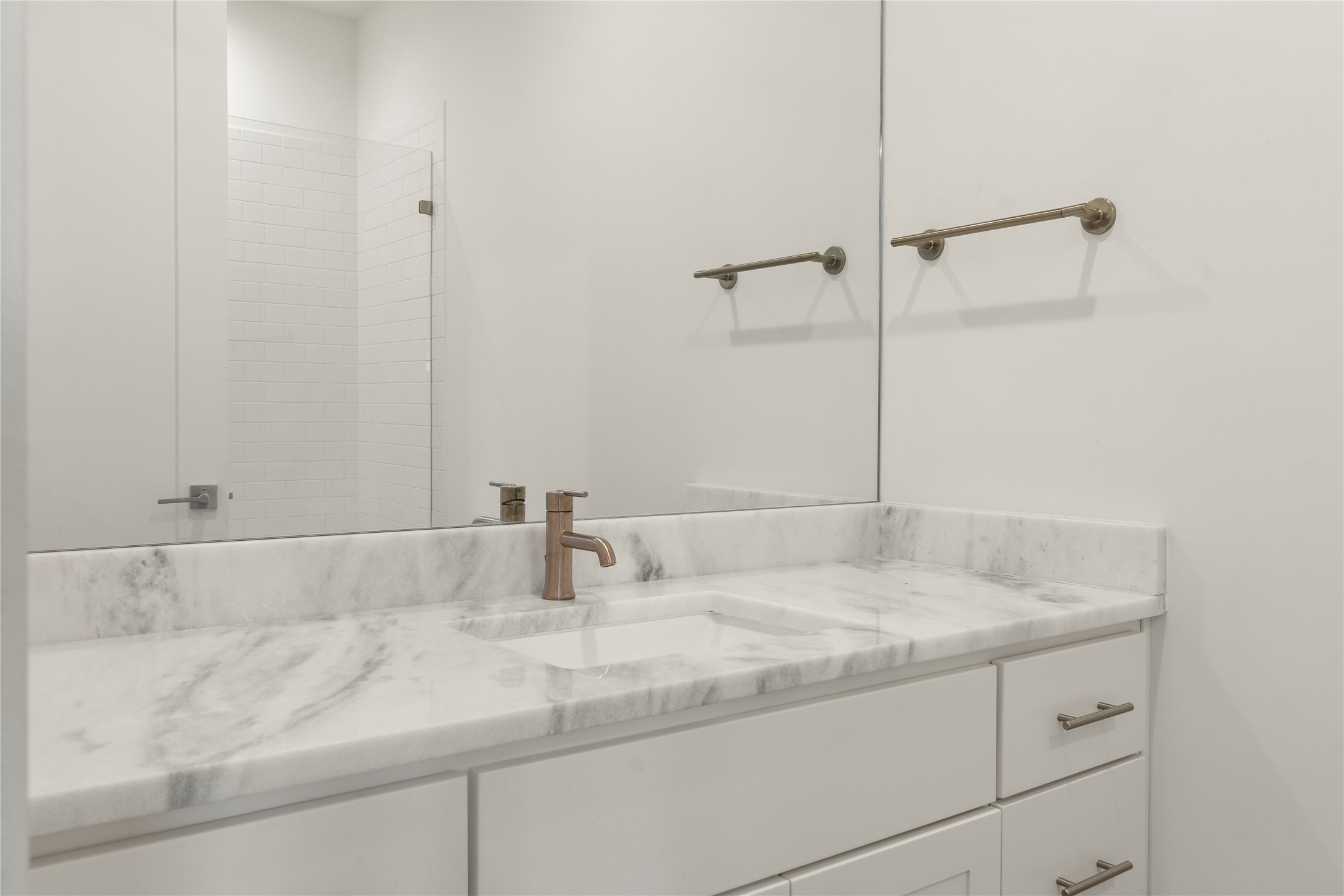111 Sun Valley Mabank TX 75147